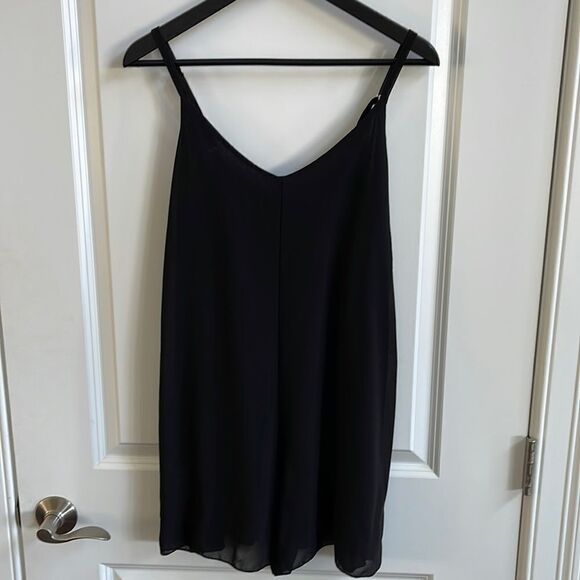 AEO Black Short Jumper Size OS‎ - Picture 1 of 6